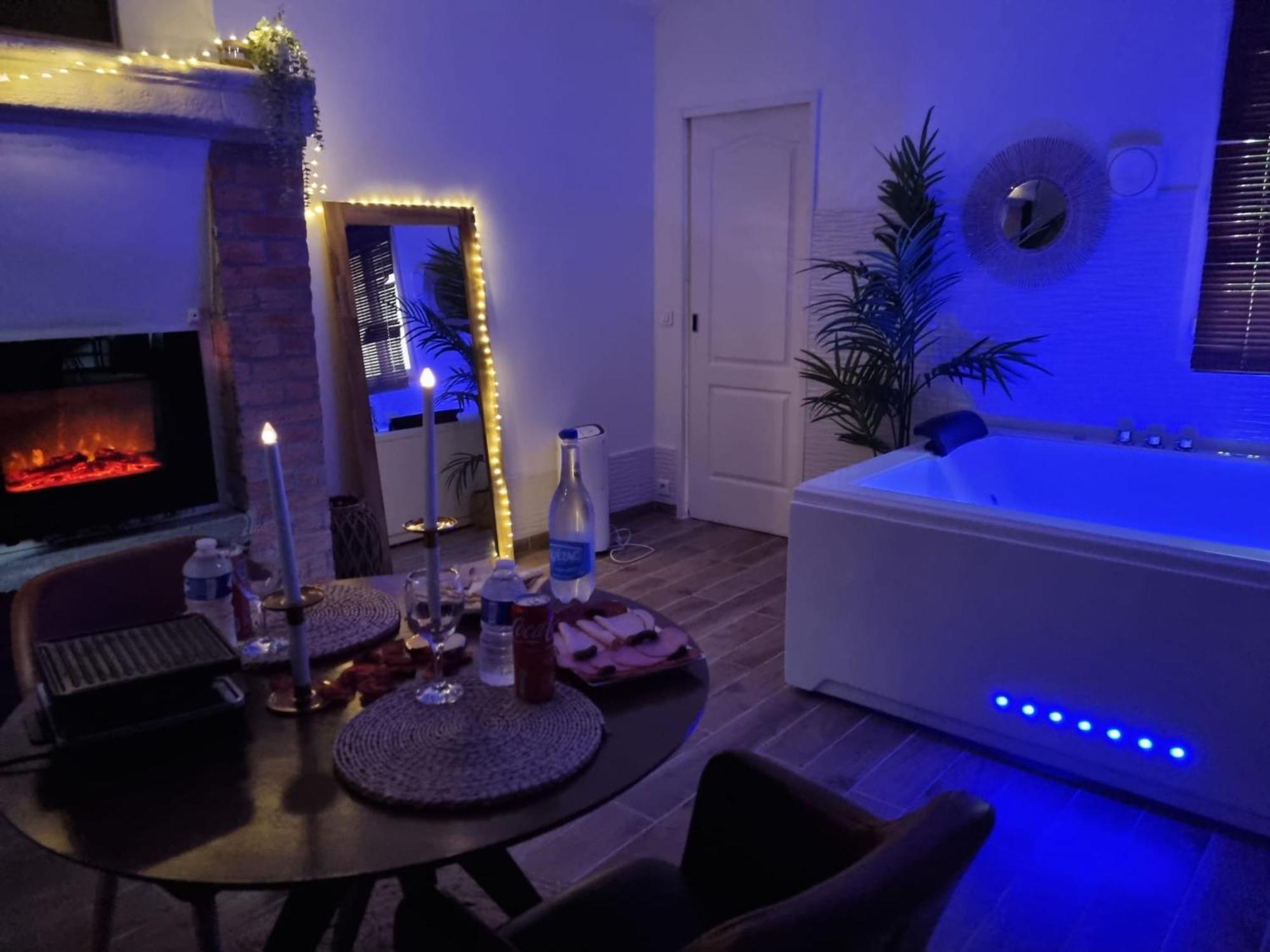 Suite De Charme Avec Jacuzzi Et Jardin Privatif Paris Au Calme Saint-Prix  Exterior photo
