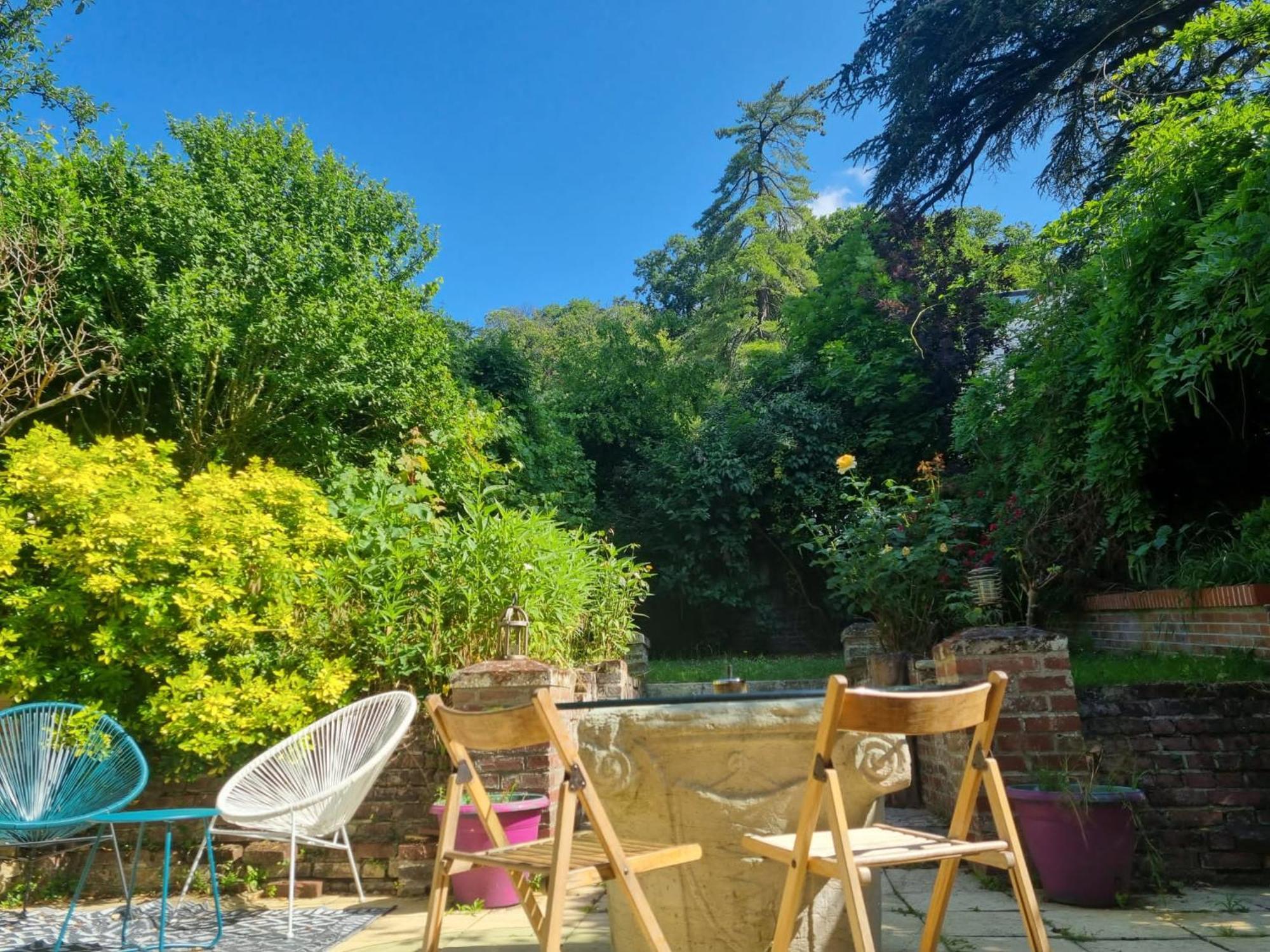 Suite De Charme Avec Jacuzzi Et Jardin Privatif Paris Au Calme Saint-Prix  Exterior photo